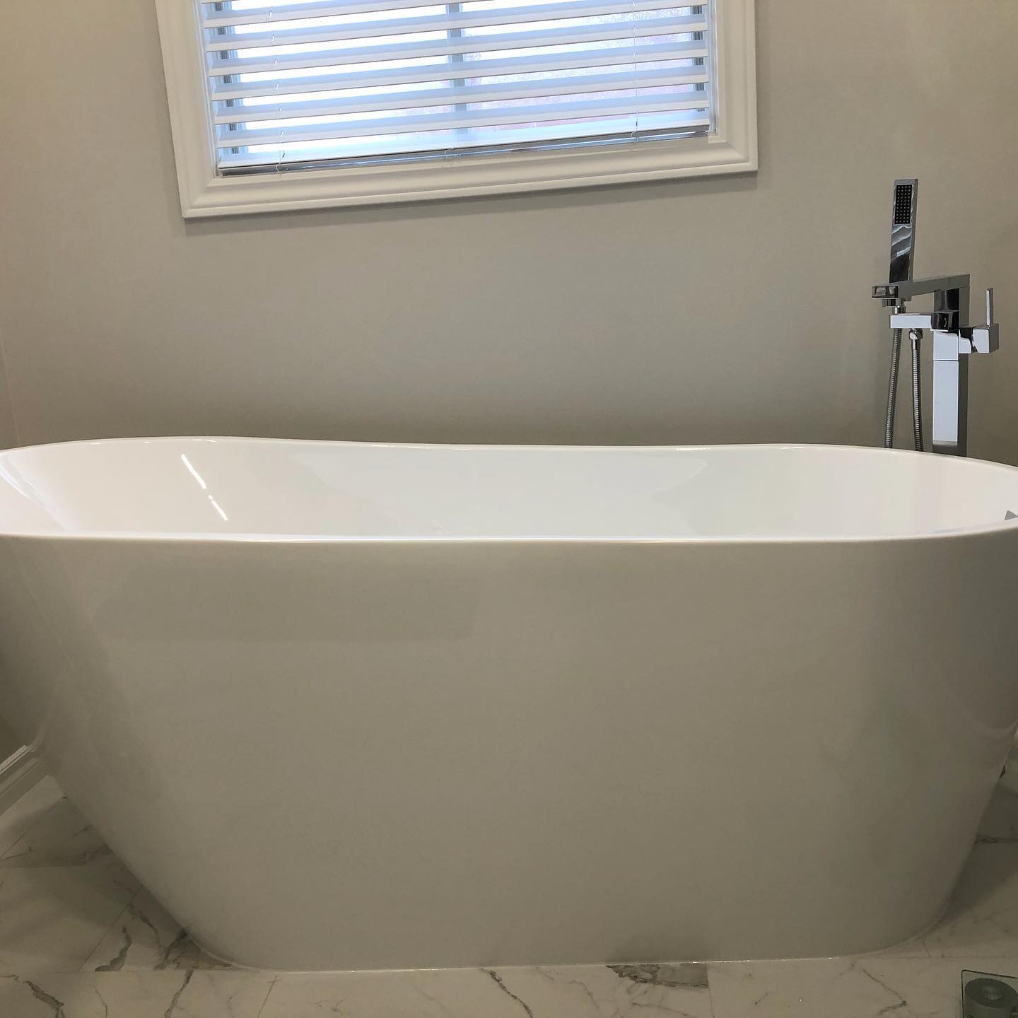 Freestanding tub, master ensuite, Mississauga 2020